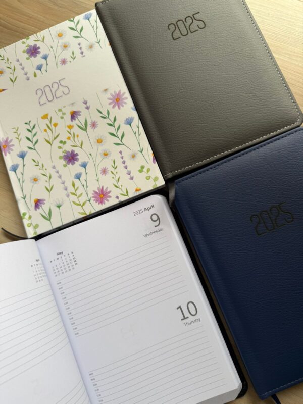 2025 Diary - Two Days Per Page - Daisy