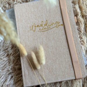 Wedding Planner - Cinnamon Clay